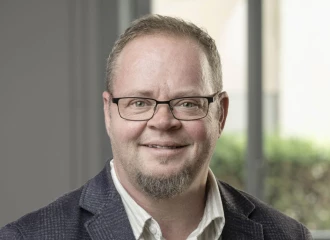 Portrait Foto von Severin Frenzel, Referent benevol Aargau, Fachstelle für Freiwilligenarbeit